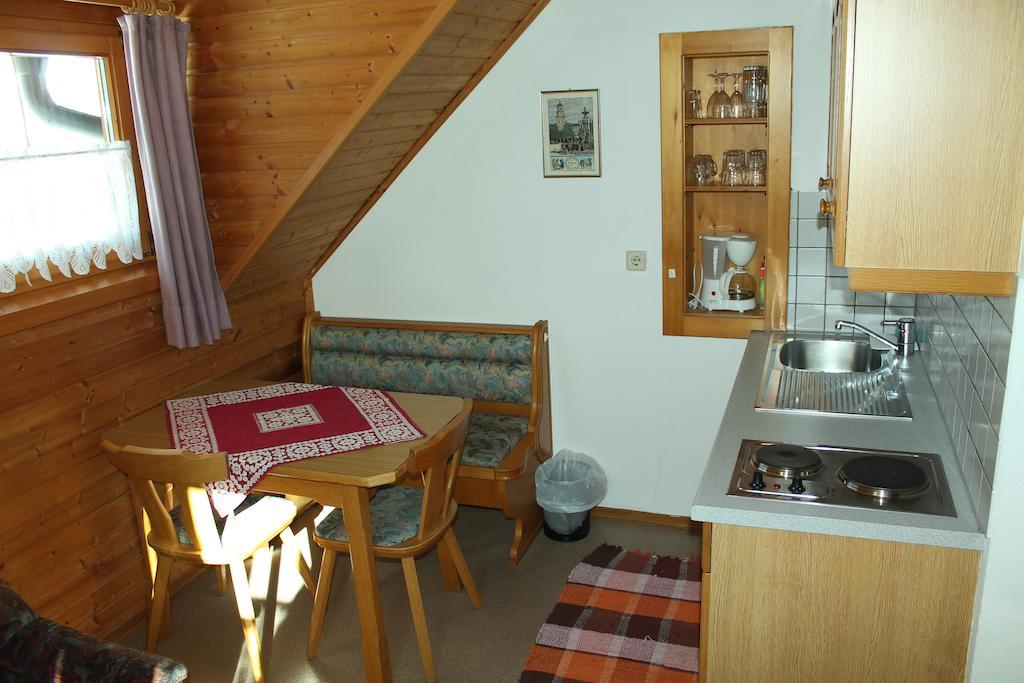 Appartement Pension Grasser Бад Клайнкирххайм Стая снимка
