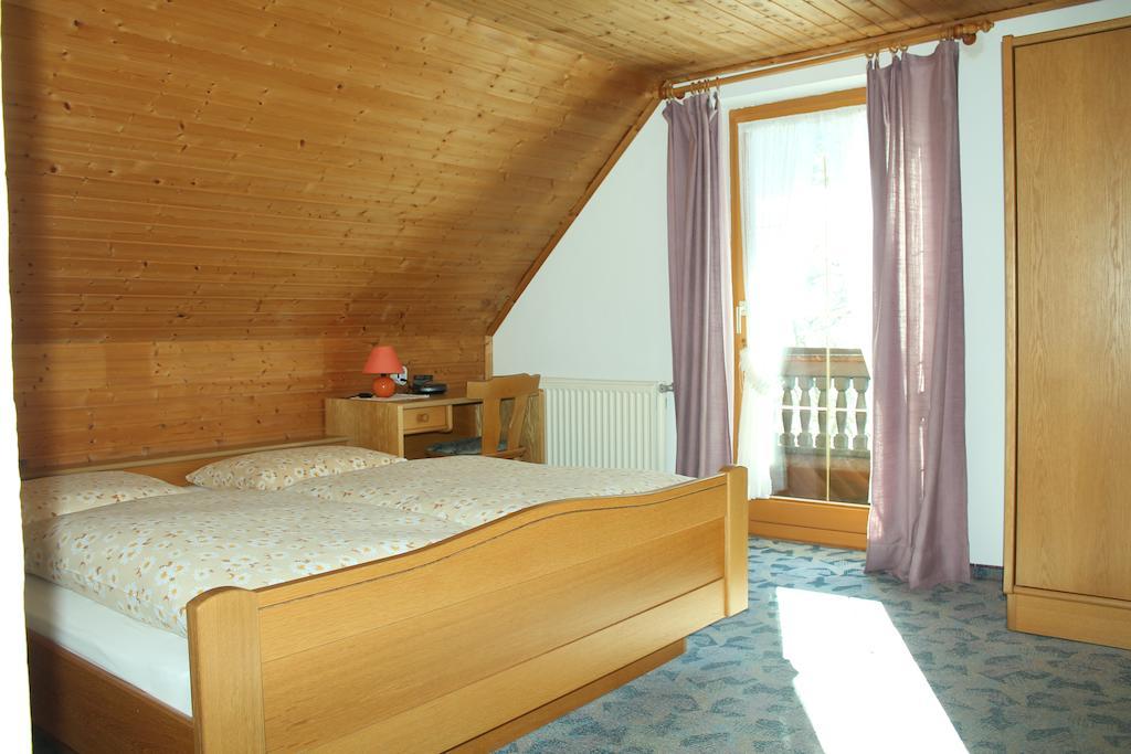 Appartement Pension Grasser Бад Клайнкирххайм Екстериор снимка