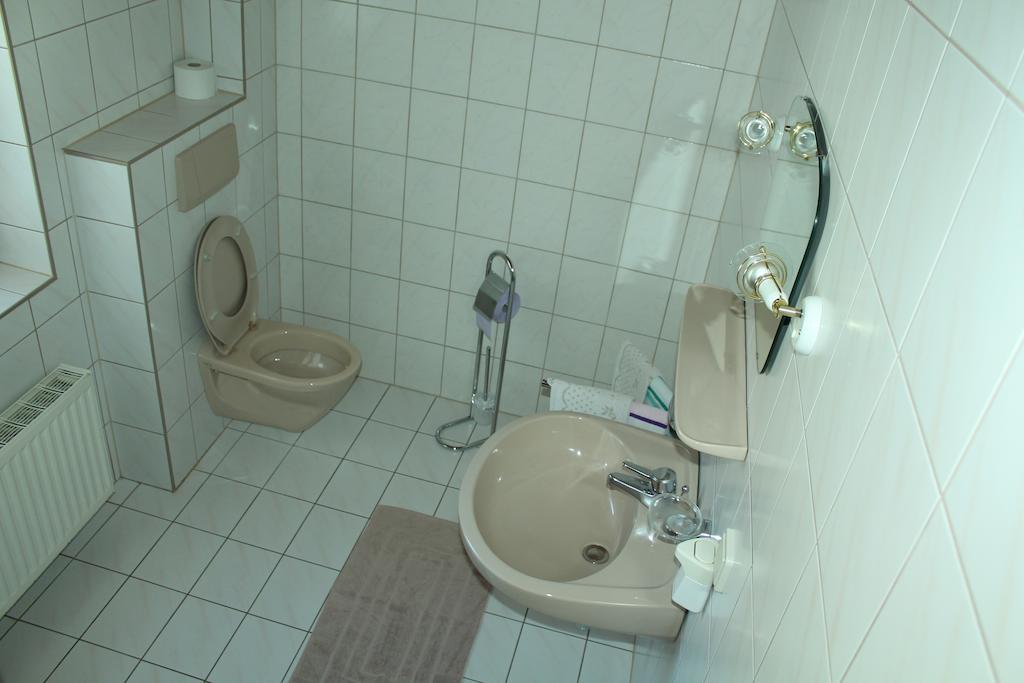 Appartement Pension Grasser Бад Клайнкирххайм Стая снимка
